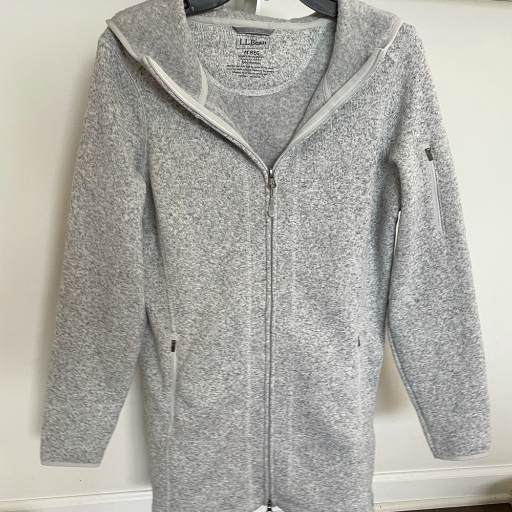 LL BEAN fleece lined zip up jacket w/ hood. MEDIUM